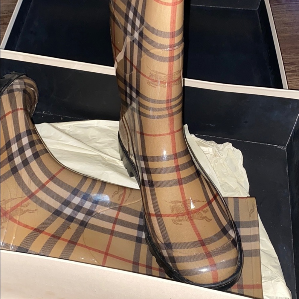 Burberry rain boots